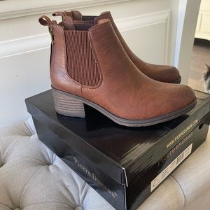 Women’s boots